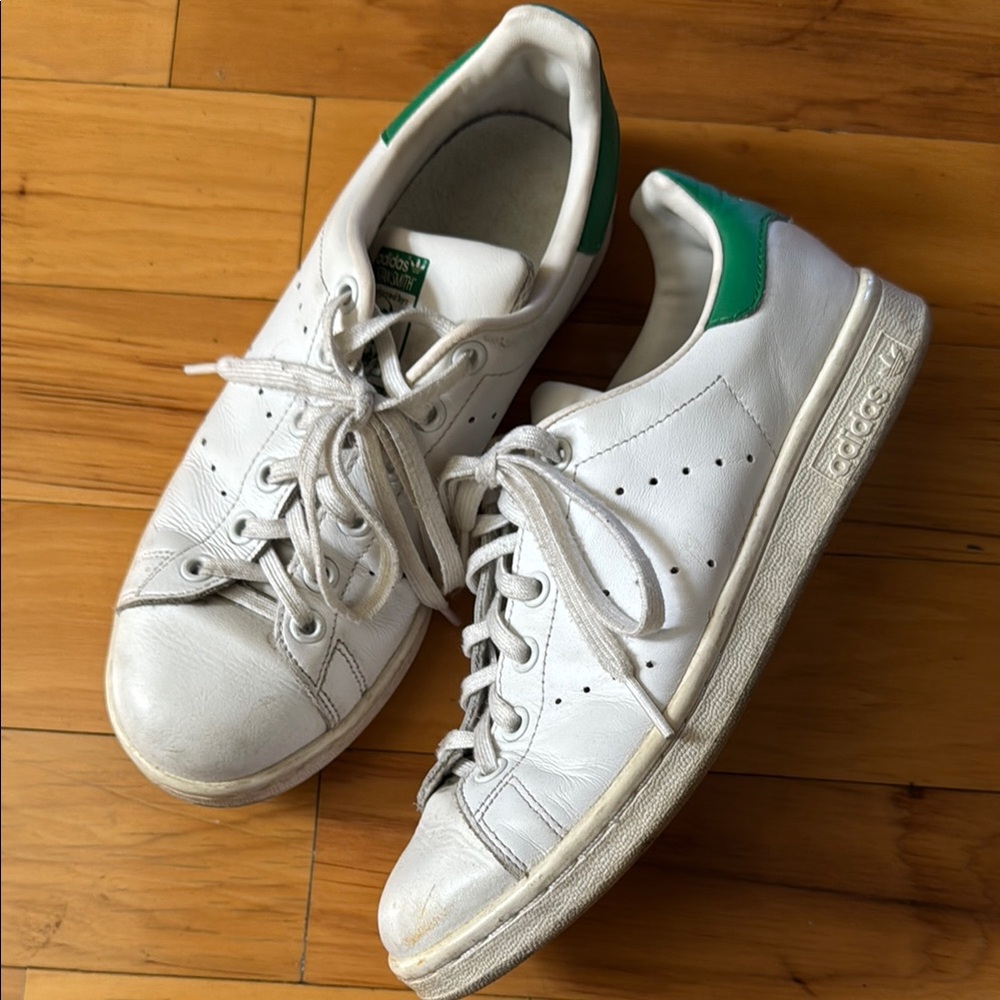 Adidas Classic White and Green Shoes